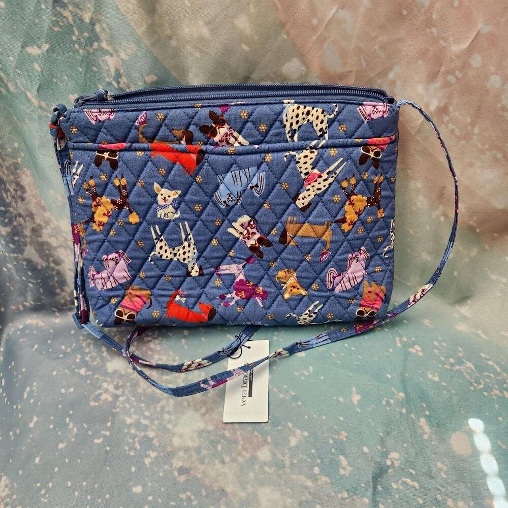 Vera Bradley Quilted Makeup Bag Wristlet Zipper Closure Wrist Strap Blue